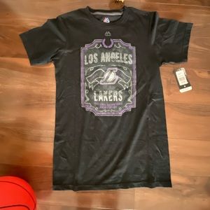 New Black & Purple Los Angeles Lakers T-Shirt size Small